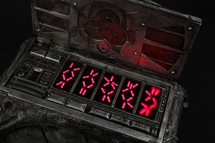 Aliens_vs_Predator_Requiem_-Wolf_Predator_Left_Gauntlet_61__111